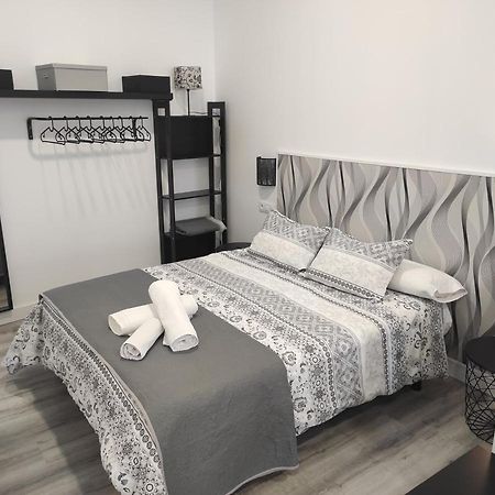 Apartamento Turistico Lyra Baena Extérieur photo