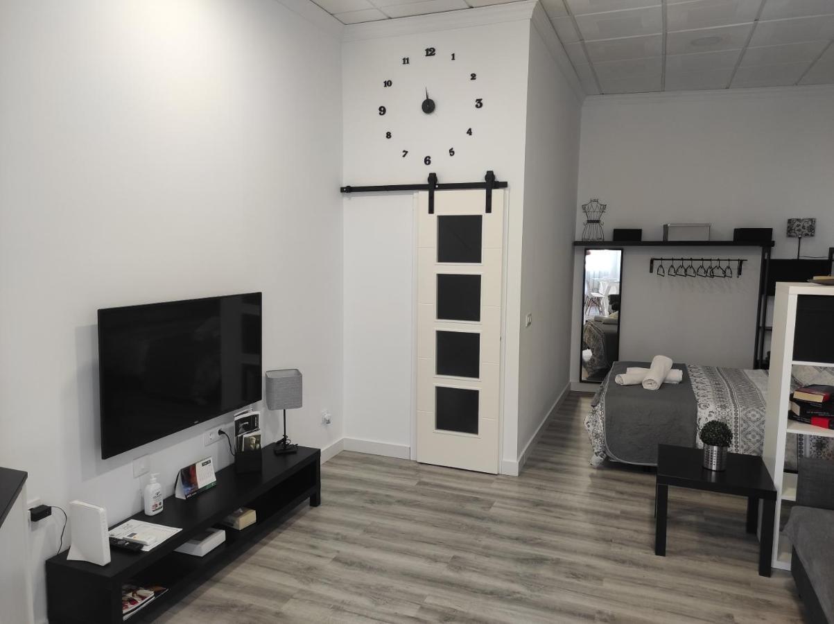 Apartamento Turistico Lyra Baena Extérieur photo