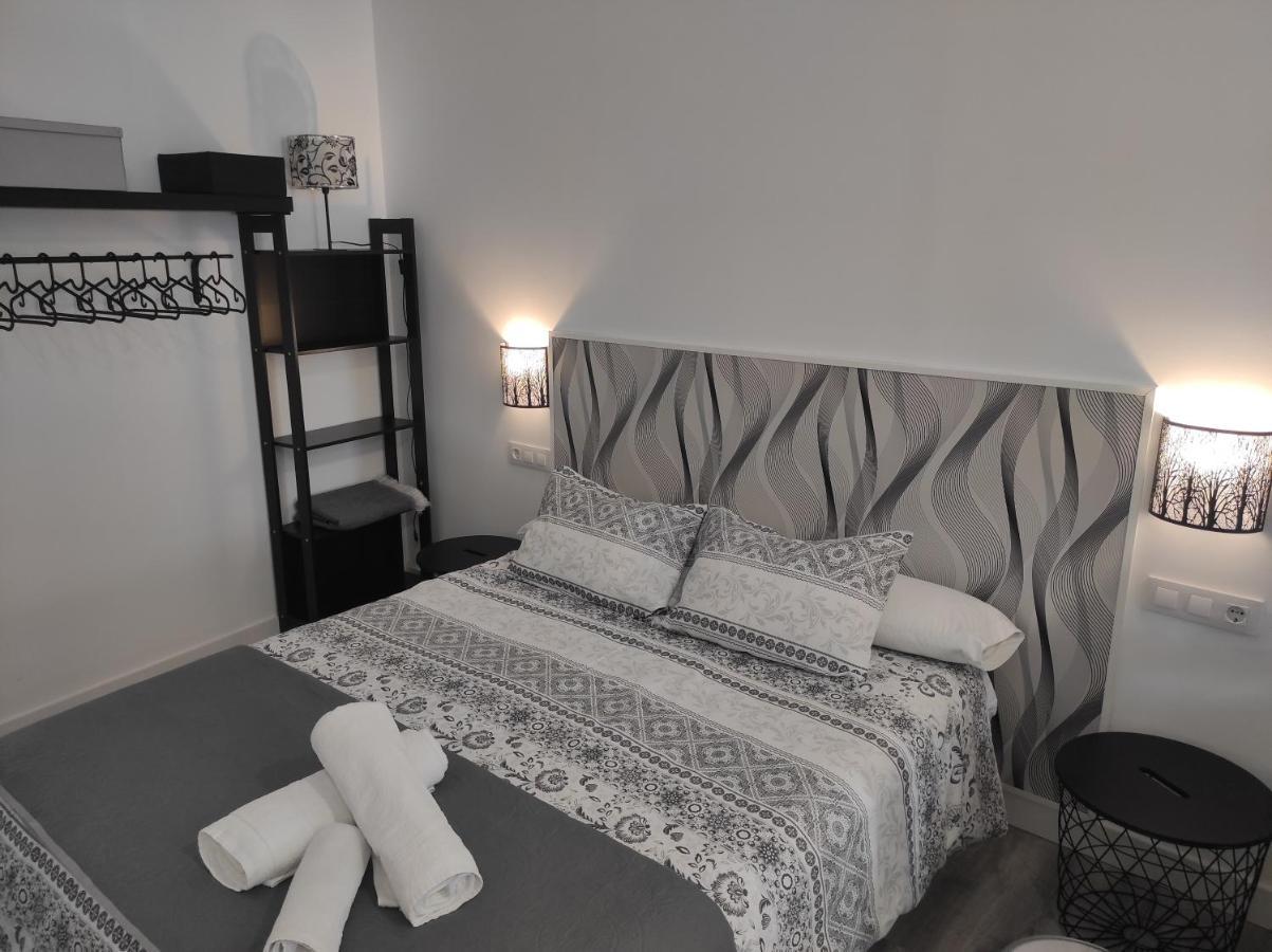 Apartamento Turistico Lyra Baena Extérieur photo